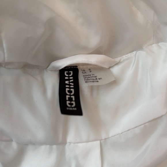 White Cropped Puffer Jacket with Hood - Picture 2 of 3